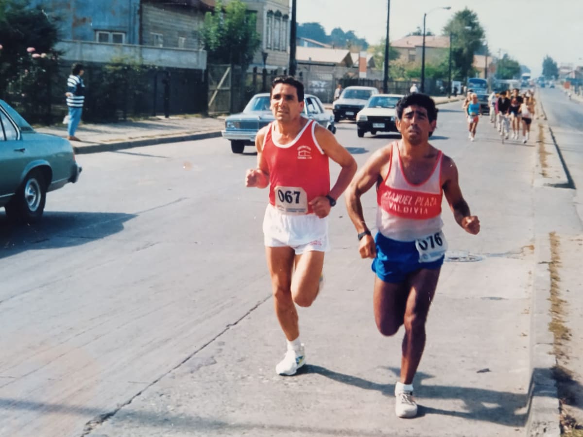 Corredores del Club Manuel Plaza en una edición histórica